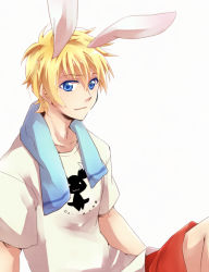 Rule 34 | 00s, 1boy, animal ears, bad id, bad pixiv id, blonde hair, blue eyes, flynn scifo, male focus, naho (pi988y), official alternate costume, rabbit ears, shirt, shorts, sitting, smile, solo, tales of (series), tales of vesperia, white background, yuna (artist)
