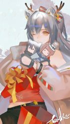 Rule 34 | 1girl, absurdres, animal ears, antlers, arknights, black gloves, black shorts, bow, cat ears, ceylon (arknights), character doll, chinese commentary, closed mouth, commentary request, fake animal ears, fingerless gloves, gift, gloves, grey bow, hair bow, highres, horns, jacket, long hair, long sleeves, official alternate costume, one eye closed, pink jacket, ponytail, red shirt, reindeer antlers, schwarz (arknights), schwarz (presents) (arknights), shirt, shorts, silver hair, smile, solo, striped, striped bow, texas (arknights), tsuioku (908026270), upper body, yellow eyes
