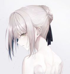 Rule 34 | 1girl, absurdres, artoria pendragon (all), artoria pendragon (fate), back, back focus, black ribbon, fate/grand order, fate (series), from behind, grey background, grey hair, hair ribbon, highres, looking at viewer, nude, pale skin, rable, ribbon, saber alter, short hair, sidelocks, simple background, solo, upper body, yellow eyes