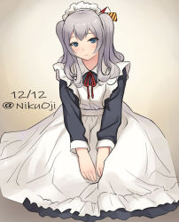 Rule 34 | 1girl, :&gt;, alternate costume, apron, blue eyes, dated, enmaided, kantai collection, kashima (kancolle), maid, maid apron, maid headdress, nikuoji, silver hair, smile, solo, twintails, twitter username