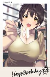 Rule 34 | 1girl, blouse, blurry, breasts, brown eyes, brown hair, cake, cleavage, collarbone, commentary request, dated, depth of field, feeding, food, fork, hair between eyes, happy birthday, holding, holding fork, idolmaster, idolmaster cinderella girls, incoming food, indoors, large breasts, leaning forward, looking at viewer, oikawa shizuku, open mouth, shirt, short hair, smile, solo, strawberry shortcake, taut clothes, taut shirt, teeth, upper teeth only, yellow shirt, youhei (testament)