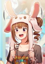 Rule 34 | 1girl, afterimage, animal hat, black shirt, brown hair, commentary, drill hair, hat, idolmaster, idolmaster million live!, jewelry, kamille (vcx68), looking to the side, medium hair, motion lines, necklace, open mouth, print shirt, purple eyes, rabbit hat, shirt, short sleeves, side drill, side ponytail, smile, solo, t-shirt, tank top, white shirt, yokoyama nao