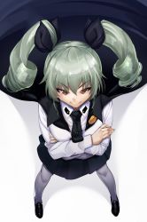 Rule 34 | &gt;:), 10s, 1girl, anchovy (girls und panzer), black cape, black footwear, black necktie, black ribbon, black skirt, cape, collared shirt, crossed arms, emblem, eyebrows, eyelashes, foreshortening, from above, full body, girls und panzer, green hair, grey pantyhose, hair between eyes, hair ribbon, loafers, long hair, long sleeves, necktie, pantyhose, pleated skirt, red eyes, ribbon, shirt, shoes, simple background, skirt, solo, standing, tomohiro kai, twintails, uniform, v-shaped eyebrows, white background, white shirt