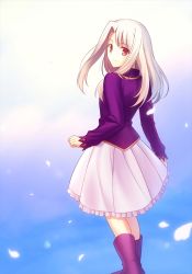 Rule 34 | 1girl, bad id, bad pixiv id, blouse, fate/stay night, fate (series), fuyuki (neigedhiver), gradient background, highres, illyasviel von einzbern, long hair, looking back, purple shirt, red eyes, shirt, solo, white hair