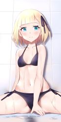 Rule 34 | 1girl, bad id, bad pixiv id, bare arms, bare shoulders, between legs, bikini, black bikini, black ribbon, blonde hair, blush, breasts, closed mouth, collarbone, commentary request, fate (series), fingernails, green eyes, hair ribbon, hand between legs, highres, jilu, looking at viewer, lord el-melloi ii case files, navel, reines el-melloi archisorte, ribbon, side-tie bikini bottom, small breasts, solo, spread legs, swimsuit, tile wall, tiles, wet