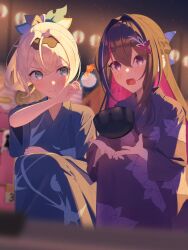 &gt;:) 2girls ahoge alternate_costume azki_(hololive) black_hair black_hairband blonde_hair blue_eyes blue_kimono blurry blurry_background blurry_foreground blush bow closed_mouth colored_inner_hair commentary_request depth_of_field double-parted_bangs ecli_xx flying_sweatdrops goldfish_scooping hair_bow hair_ornament hairband hairclip half_up_braid half_updo hololive japanese_clothes kazama_iroha kimono looking_at_animal looking_at_another medium_hair multicolored_bow multicolored_hair multiple_girls night open_mouth pink_hair poi_(goldfish_scoop) ponytail purple_eyes purple_kimono smile squatting v-shaped_eyebrows virtual_youtuber wavy_mouth yukata