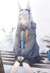 Rule 34 | 0 (znanimo), 1girl, absurdres, animal ear fluff, animal ears, arknights, bench, black skirt, blush, closed mouth, clothes writing, cup, day, eyes visible through hair, feet out of frame, frostnova (arknights), grey eyes, grey hoodie, hair ornament, hair over one eye, hairclip, highres, hood, hood up, hoodie, long hair, long sleeves, miniskirt, outdoors, rabbit ears, silver hair, sitting, skirt, smile, snowman, solo, teacup, teapot