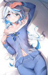 Rule 34 | 1girl, absurdres, ahoge, bare shoulders, blue eyes, blue hair, closed mouth, collarbone, furina (genshin impact), genshin impact, hair between eyes, hat, highres, light blue hair, long hair, looking at viewer, lying, multicolored hair, navel, on back, solo, vincent leo, white hair