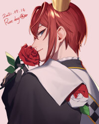 Rule 34 | 13 (bbr584607091), 1boy, black coat, coat, coat on shoulders, commentary, crown, dated, english text, flower, grey eyes, highres, holding, holding flower, looking at viewer, looking back, male focus, pink background, red flower, red hair, red rose, riddle rosehearts, rose, shirt, short hair, simple background, smile, solo, symbol-only commentary, twisted wonderland, upper body, white shirt