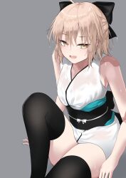 Rule 34 | 1girl, absurdres, black bow, black thighhighs, blonde hair, bow, commentary request, fate/grand order, fate (series), feet out of frame, grey background, hair bow, half updo, highres, japanese clothes, kimono, nigori (keydoor), obi, okita souji (fate), open mouth, sash, simple background, sleeveless, sleeveless kimono, solo, thighhighs, white kimono, yellow eyes