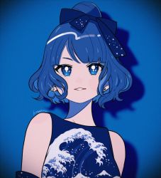 Rule 34 | 1girl, blue background, blue bow, blue eyes, blue hair, blue theme, blunt bangs, bow, character request, earrings, fine art parody, glint, hair bow, jewelry, kanagawa okinami ura, kisaragi yuu (fallen sky), looking at viewer, no nose, parody, parted lips, shadow, short hair, signature, sleeveless, smile, solo, upper body, waves