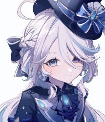 Rule 34 | 1girl, ascot, blue ascot, blue brooch, blue eyes, blue hair, blue hat, blue jacket, bow, closed mouth, furina (genshin impact), genshin impact, hair between eyes, hat, heterochromia, highres, jacket, light blue hair, long hair, looking at viewer, multicolored hair, pudding 15, simple background, smile, solo, streaked hair, top hat, two-tone hair, upper body, white background