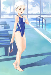 Rule 34 | 1girl, barefoot, bench, blue eyes, blue one-piece swimsuit, brown hair, commentary request, competition swimsuit, eichisu, full body, goggles, holding, holding goggles, indoors, one-piece swimsuit, open mouth, original, pool, pool ladder, poolside, shadow, smile, solo, swim cap, swimsuit, white headwear