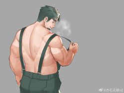 Rule 34 | 1boy, absurdres, back, bara, black hair, facial hair, green overalls, grey background, highres, looking back, male focus, muscular, muscular male, original, overalls, short hair, sideburns, simple background, smile, solo, sweat, upper body, weibo 7540192405, weibo watermark