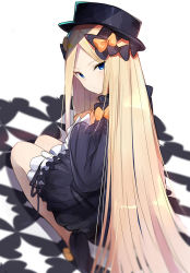 Rule 34 | 1girl, abigail williams (fate), black bow, black dress, black hat, blonde hair, blue eyes, bow, dress, fate/grand order, fate (series), hair bow, hat, long hair, long sleeves, looking at viewer, looking back, luse maonang, orange bow, parted bangs, seiza, sitting, solo, very long hair
