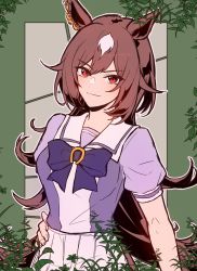 Rule 34 | 1girl, absurdres, animal ears, blouse, bow, bowtie, brown hair, chan maya, closed mouth, hand on own hip, highres, horse ears, long hair, looking at viewer, multicolored hair, plant, puffy short sleeves, puffy sleeves, purple bow, purple bowtie, purple shirt, red eyes, sailor collar, shirt, short sleeves, sirius symboli (umamusume), skirt, smile, solo, two-tone hair, umamusume, upper body, white skirt