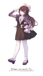 Rule 34 | 1girl, absurdres, amber (genshin impact), ankle socks, bear minstrel, black dress, black footwear, brown hair, commentary, dress, genshin impact, hair ribbon, hand up, highres, holding, holding stuffed toy, index finger raised, parted lips, pink ribbon, ribbon, simple background, smile, socks, solo, striped sleeves, stuffed toy, white background, white socks, yellow eyes
