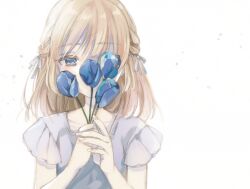 Rule 34 | 1girl, blonde hair, blue eyes, blue flower, blue tulip, blush, commentary request, dress, flower, grey dress, hair ribbon, holding, holding flower, kiu (choco015), looking at viewer, medium hair, original, ribbon, short sleeves, simple background, solo, white background