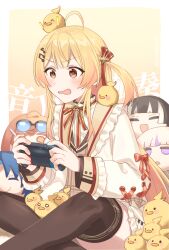 1girl ahoge animal animal_on_head bird blonde_hair border bow bowtie brown_thighhighs brown_vest c: character_doll chestnut_mouth chick closed_eyes commentary_request feet_out_of_frame gradient_background gradient_hair handheld_game_console highres hiodoshi_ao holding holding_handheld_game_console hololive hololive_dev_is ichijou_ririka jacket juufuutei_raden long_hair melodyguru multicolored_hair nintendo_switch on_head one_side_up orange_background otonose_kanade otonose_kanade_(1st_costume) plaid_clothes plaid_vest red_bow red_bowtie regloss_(hololive) skirt smile thighhighs todoroki_hajime translation_request vest virtual_youtuber white_jacket white_skirt yellow_background yellow_eyes