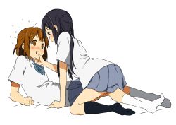 Rule 34 | 2girls, @ @, absurdres, arm support, black hair, blush, brown hair, commentary request, flying sweatdrops, girl on top, hair ornament, hairclip, hand on another&#039;s chin, highres, hirasawa yui, k-on!, kicchi (tmgk), kneeling, long hair, lying, multiple girls, nakano azusa, on back, short hair, twintails, yuri