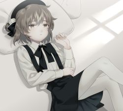 Rule 34 | arm across waist, beret, black bow, black hat, black ribbon, black skirt, bow, brown eyes, brown hair, hand up, hat, hatoba tsugu, highres, knees up, looking at viewer, lying, on back, on bed, pantyhose, pillow, ribbon, satsukinapo, shadow, short hair, skirt, solo, suspender skirt, suspenders, virtual youtuber, white pantyhose