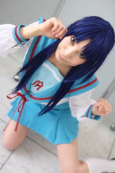 Rule 34 | ari (model), asakura ryouko, blue hair, cosplay, highres, kneehighs, photo (medium), sailor, school uniform, serafuku, socks, suzumiya haruhi no yuuutsu