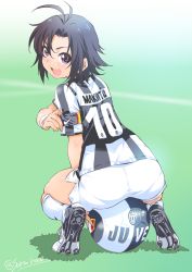Rule 34 | 1girl, antenna hair, armband, ass, ball, black hair, cleats, clothes writing, color connection, from behind, highres, idolmaster, idolmaster (classic), inoue sora, italian text, juventus fc, kikuchi makoto, kneehighs, looking at viewer, looking back, nike (company), pantylines, purple eyes, serie a, short hair, shorts, signature, sitting, sitting on object, soccer, soccer ball, soccer field, soccer uniform, socks, solo, sportswear, squatting, twitter username, wristband