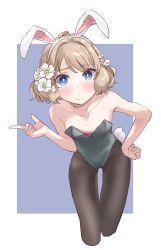 Rule 34 | 1girl, animal ears, bare shoulders, black pantyhose, blush, breasts, collarbone, cropped legs, daspom, fake animal ears, flower, green leotard, hair flower, hair ornament, hand on own hip, highres, idolmaster, idolmaster million live!, leaning forward, leotard, light brown hair, looking at viewer, pantyhose, playboy bunny, purple background, rabbit ears, rabbit tail, small breasts, solo, suou momoko, tail, white background