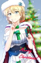 Rule 34 | 1girl, blonde hair, blue eyes, blurry, blurry background, blush, bow, braid, braided bun, cape, christmas, christmas tree, closed mouth, commentary, darjeeling (girls und panzer), depth of field, dress, english text, finger to mouth, fur-trimmed cape, fur trim, gift, girls und panzer, girls und panzer senshadou daisakusen!, green bow, hair bun, hat, highres, holding, holding gift, index finger raised, looking at viewer, merry christmas, off-shoulder dress, off shoulder, official alternate costume, red cape, red hat, redbaron, santa hat, short hair, short sleeves, shushing, smile, snowing, solo, standing, twin braids, twitter username, white dress