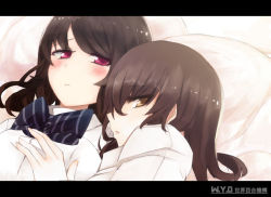 2girls bad_id bad_pixiv_id bed black_hair blush bow bowtie brown_hair chinese_text comrade_stalin grabbing_another&#039;s_breast groping letterboxed lying multiple_girls original pillow pink_eyes school_uniform yellow_eyes yuri