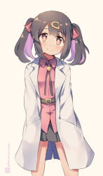 Rule 34 | 1girl, black hair, black skirt, bow, brown background, brown eyes, closed mouth, collared shirt, dress shirt, hair bow, hair ornament, hairclip, hands in pockets, kuromiya, lab coat, multicolored hair, one-hour drawing challenge, onii-chan wa oshimai!, open clothes, oyama mihari, pleated skirt, purple hair, red bow, red shirt, shirt, sidelocks, simple background, skirt, smile, solo, standing, twitter username, two-tone hair