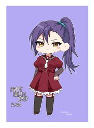 Rule 34 | 1girl, arm at side, assault lily, asymmetrical bangs, belt, belt buckle, black thighhighs, blush, border, brown footwear, brown sailor collar, buckle, character name, chibi, closed mouth, commentary, full body, garter straps, hair between eyes, hand on own hip, happy birthday, high-waist skirt, high ponytail, highres, honma akehi, kanba girls high school uniform, layered sleeves, long hair, long sleeves, looking at viewer, miniskirt, necktie, outline, puffy short sleeves, puffy sleeves, purple background, purple hair, red belt, red skirt, sailor collar, school uniform, serafuku, shoes, short necktie, short sleeves, side ponytail, simple background, skirt, sleeves past wrists, smile, solo, standing, thighhighs, white border, white necktie, white outline, yellow eyes, yui (yui1115 ), zettai ryouiki