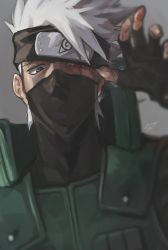 Rule 34 | 1boy, close-up, commentary request, fingerless gloves, forehead protector, fujitachobi, gloves, hatake kakashi, highres, konohagakure symbol, male focus, mask, mature male, mouth mask, naruto, naruto (series), ninja, red eyes, scar, short hair, silver hair, spiked hair