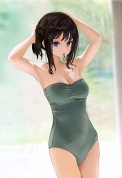 Rule 34 | 1girl, arms up, bare legs, bare shoulders, black hair, blue eyes, blurry, blurry background, breasts, cleavage, closed mouth, commentary, cowboy shot, green one-piece swimsuit, hair tie in mouth, hands in hair, highres, looking afar, medium breasts, medium hair, mouth hold, one-piece swimsuit, original, ponytail, sidelocks, soi iii, solo, strapless, strapless one-piece swimsuit, swimsuit, tying hair, wet, wet hair