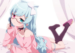 Rule 34 | 1girl, animal ears, asymmetrical legwear, bad id, bad pixiv id, bare shoulders, bed sheet, black-framed eyewear, black collar, black socks, blue hair, blush, bow, cat ears, closed mouth, collar, collarbone, commentary request, commission, curtains, glasses, green eyes, hair bow, hair ornament, hairclip, heterochromia, holding, holding stylus, kneehighs, legs up, long hair, long sleeves, looking at viewer, lying, off shoulder, on stomach, original, oueo, over-kneehighs, pink footwear, pink shirt, pixiv commission, red eyes, semi-rimless eyewear, shirt, simple background, single kneehigh, single over-kneehigh, single slipper, single sock, single thighhigh, sleeves past wrists, slippers, smile, socks, solo, spikes, stylus, thighhighs, under-rim eyewear, very long hair, white background, white bow