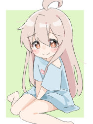 Rule 34 | 1girl, ahoge, bare shoulders, barefoot, between legs, blush stickers, brown hair, closed mouth, commentary request, feet out of frame, green background, grey shirt, hair between eyes, hand between legs, highres, kapuru 0410, long hair, looking at viewer, off shoulder, onii-chan wa oshimai!, orange eyes, oyama mahiro, shirt, short sleeves, sitting, smile, solo, two-tone background, very long hair, wariza, white background