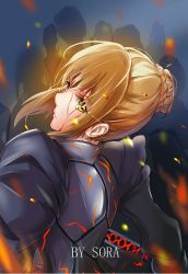 Rule 34 | 1girl, armor, artoria pendragon (fate), blonde hair, blood, blood on face, excalibur morgan (fate), fate/grand order, fate/stay night, fate (series), fire, from behind, highres, saber (fate), saber alter, solo, sora (heixiuheixiuxiaoh), yellow eyes