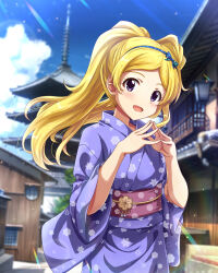 Rule 34 | 1girl, blonde hair, blue hairband, blue kimono, blue sky, blurry, blurry background, blush, day, dot nose, emily stewart, hairband, hands up, highres, idolmaster, idolmaster million live!, idolmaster million live! theater days, japanese clothes, kimono, kyoto, long hair, long sleeves, looking at viewer, obi, obijime, open mouth, outdoors, purple eyes, rainbow gradient, rocktaso co ltd, sash, sky, smile, solo, steepled fingers, twintails, wide sleeves