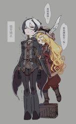 Rule 34 | 10s, 2girls, black eyes, black hair, blonde hair, height difference, highres, long hair, lyza (made in abyss), made in abyss, multicolored hair, multiple girls, ozen, ozen the immovable, smile, translation request, white hair