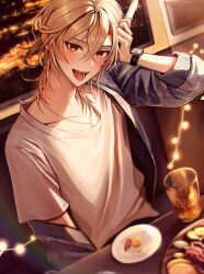 Rule 34 | 1boy, :d, arm up, blonde hair, blue jacket, blush, city lights, collarbone, commentary request, crossed bangs, cup, dutch angle, eyelashes, food, genshin impact, hair between eyes, highres, indoors, jacket, jewelry, kaveh (genshin impact), long hair, long sleeves, looking at viewer, male focus, necklace, night, off shoulder, open clothes, open jacket, open mouth, parted bangs, plate, pponnya, red eyes, round teeth, shirt, short sleeves, sidelocks, smile, solo, string of light bulbs, t-shirt, table, teeth, tongue, upper body, watch, white shirt, window, wristwatch