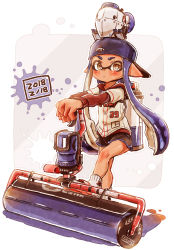 Rule 34 | 1girl, absurdres, autobomb (splatoon), backwards hat, bad id, bad pixiv id, baseball jersey, black shorts, blunt bangs, carbon roller (splatoon), closed mouth, commentary, dark-skinned female, dark skin, dated, dolphin shorts, foot up, gym shorts, harutarou (orion 3boshi), hat, highres, holding, holding weapon, ink tank (splatoon), inkling, inkling girl, inkling player character, jersey, layered sleeves, logo, long hair, long sleeves, looking at viewer, nintendo, paint splatter, pointy ears, print shirt, purple hair, purple hat, red footwear, sandals, shirt, short over long sleeves, short shorts, short sleeves, shorts, socks, solo, splatoon (series), splatoon 2, standing, tentacle hair, weapon, white shirt, white socks