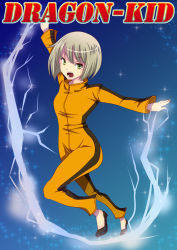 Rule 34 | 10s, 1girl, bad id, bad pixiv id, blonde hair, bruce lee&#039;s jumpsuit, electricity, female focus, full body, gradient background, green eyes, huang baoling, ikebukuro maria, short hair, slippers, solo, tiger &amp; bunny