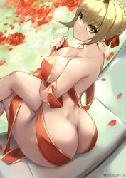 Rule 34 | 1girl, absurdres, ass, breasts, butt crack, fate (series), green eyes, highres, huge ass, large breasts, nero claudius (fate), nero claudius (fate) (all), queasy s, sitting, tagme
