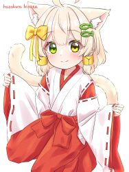 1boy animal_ears artist_name blonde_hair blush bow cat_boy cat_ears cat_tail closed_mouth commentary_request crossdressing fish_hair_ornament green_eyes hair_bow hair_ornament hazakura_hinata heterochromia highres japanese_clothes kaya_(hazakura_hinata) long_sleeves looking_at_viewer male_focus miko original seiza short_hair simple_background sitting sleeves_past_wrists smile solo tail trap white_background yellow_bow yellow_eyes