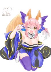 Rule 34 | 1girl, absurdres, animal ear fluff, animal ears, blue bow, blue kimono, blue thighhighs, bow, breasts, detached collar, detached sleeves, fate/extra, fate (series), fox ears, fox girl, fox tail, hair bow, highres, japanese clothes, kimono, large breasts, obi, one eye closed, pelvic curtain, pink hair, sash, short kimono, solo, tail, tamamo (fate), tamamo no mae (fate/extra), thighhighs, twintails, v, wide sleeves, winsankemonodou, yellow eyes