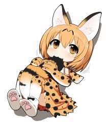 Rule 34 | 10s, 1girl, :3, animal ears, bare shoulders, between legs, biting own tail, blonde hair, cat ears, cat tail, elbow gloves, gloves, kemono friends, looking at viewer, lying, on back, serval (kemono friends), serval print, serval tail, short hair, simple background, skirt, sleeveless, solo, sucking tail, sudou noboru, tail, tail between legs, thighhighs, white background, yellow eyes