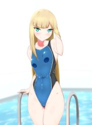 Rule 34 | 1girl, bad id, bad pixiv id, blonde hair, blue one-piece swimsuit, blunt bangs, blurry, collarbone, competition swimsuit, danpu, depth of field, fate/grand order, fate (series), flat chest, green eyes, highleg, highleg swimsuit, highres, long hair, looking at viewer, one-piece swimsuit, pool, pool ladder, reines el-melloi archisorte, smile, solo, swimsuit, wet