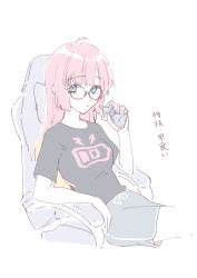 Rule 34 | 1girl, absurdres, ahoge, alternate costume, alternate hairstyle, anyoji hime, arm rest, battery indicator, black shirt, blonde hair, blue eyes, blunt bangs, chair, cropped legs, drink, gaming chair, gradient hair, grey shorts, hair down, highres, holding, holding drink, leaning back, link! like! love live!, long hair, looking at viewer, love live!, multicolored hair, on chair, pale color, pink hair, print shirt, shirt, shorts, sidelocks, simple background, sitting, solo, swivel chair, very long hair, virtual youtuber, white background, zangemiya