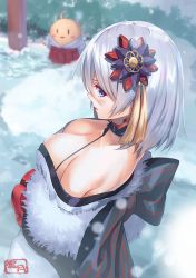 Rule 34 | 1girl, azur lane, back bow, bare shoulders, black bow, blue eyes, blush, bow, breasts, cleavage, closed mouth, collar, collarbone, creature, day, downblouse, from behind, hair ornament, highres, japanese clothes, kimono, kimono pull, large bow, large breasts, looking at viewer, looking back, manjuu (azur lane), off shoulder, outdoors, shawl, shimotsuki shio, short hair, silver hair, smile, snow, solo, tassel, tirpitz (azur lane), tirpitz (seasonal pine and the frost flower) (azur lane), white kimono, winter