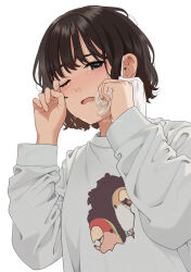 Rule 34 | 1girl, brown eyes, brown hair, grey shirt, half-closed eye, hands up, long sleeves, looking at viewer, mask, mattaku mousuke, messy hair, mouth mask, one eye closed, open mouth, original, puffy long sleeves, puffy sleeves, saliva, shirt, short hair, simple background, snot, solo, surgical mask, tears, twitter username, upper body, watermark, wavy mouth, white background